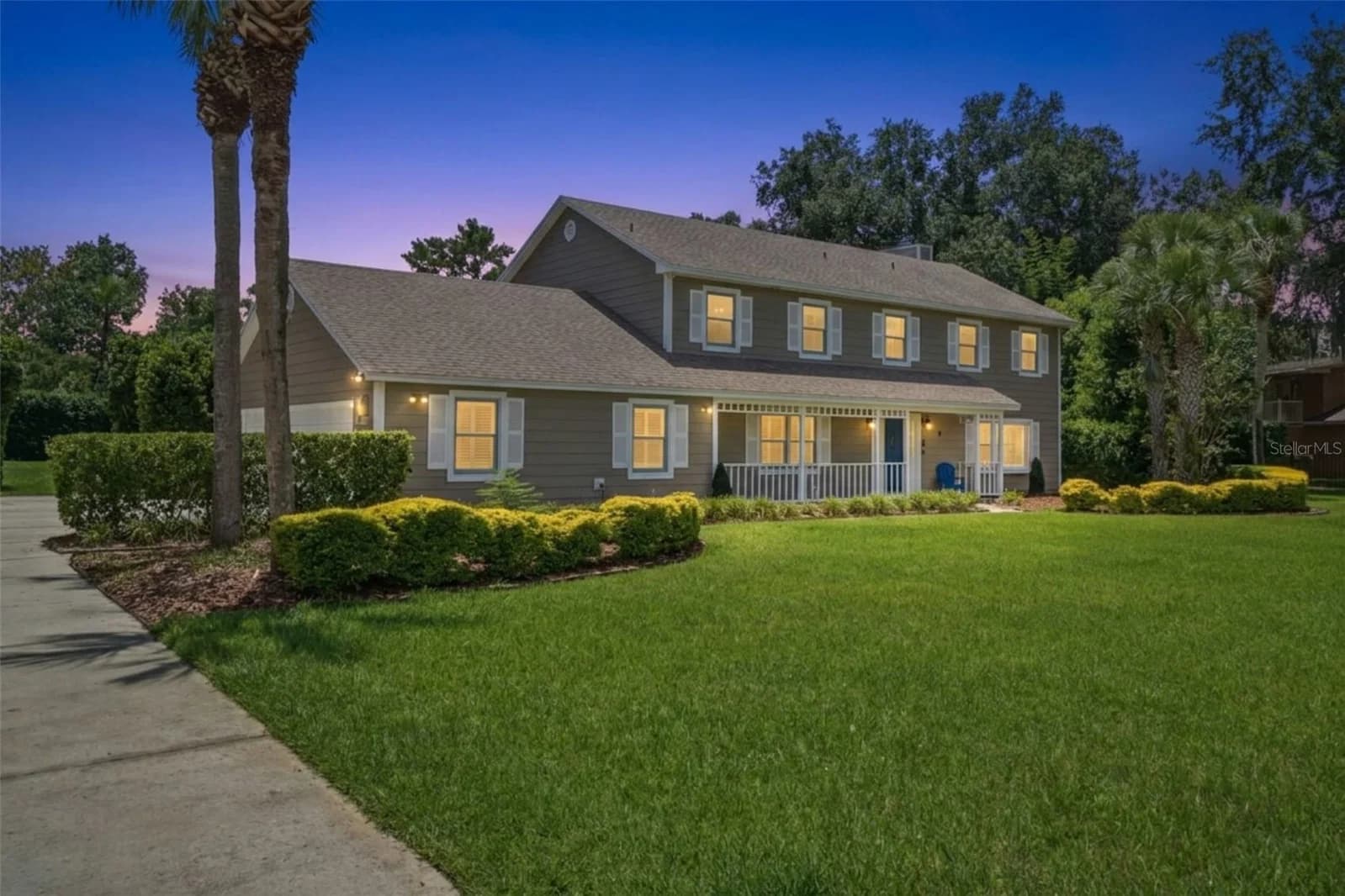 Photo 4 of 2143 BLUE IRIS Place