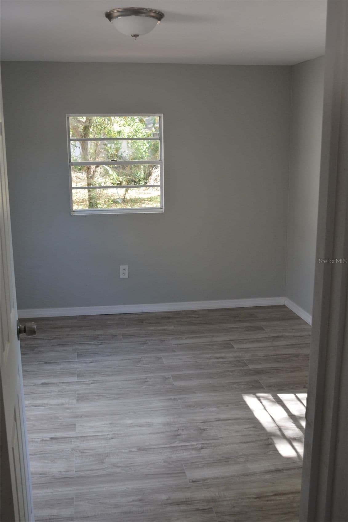 Photo 5 of 1328 3RD