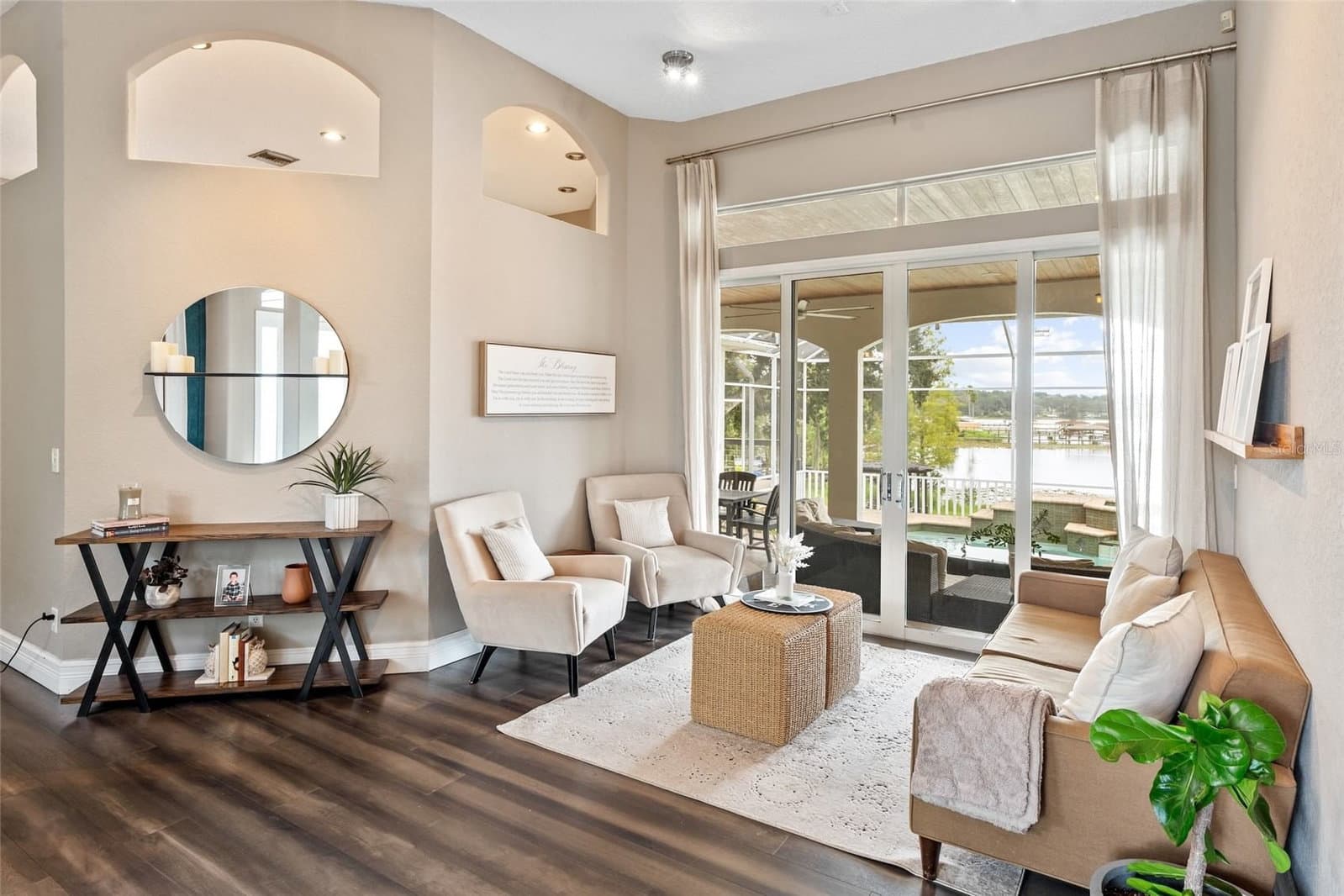 11210 CRESCENT BAY
