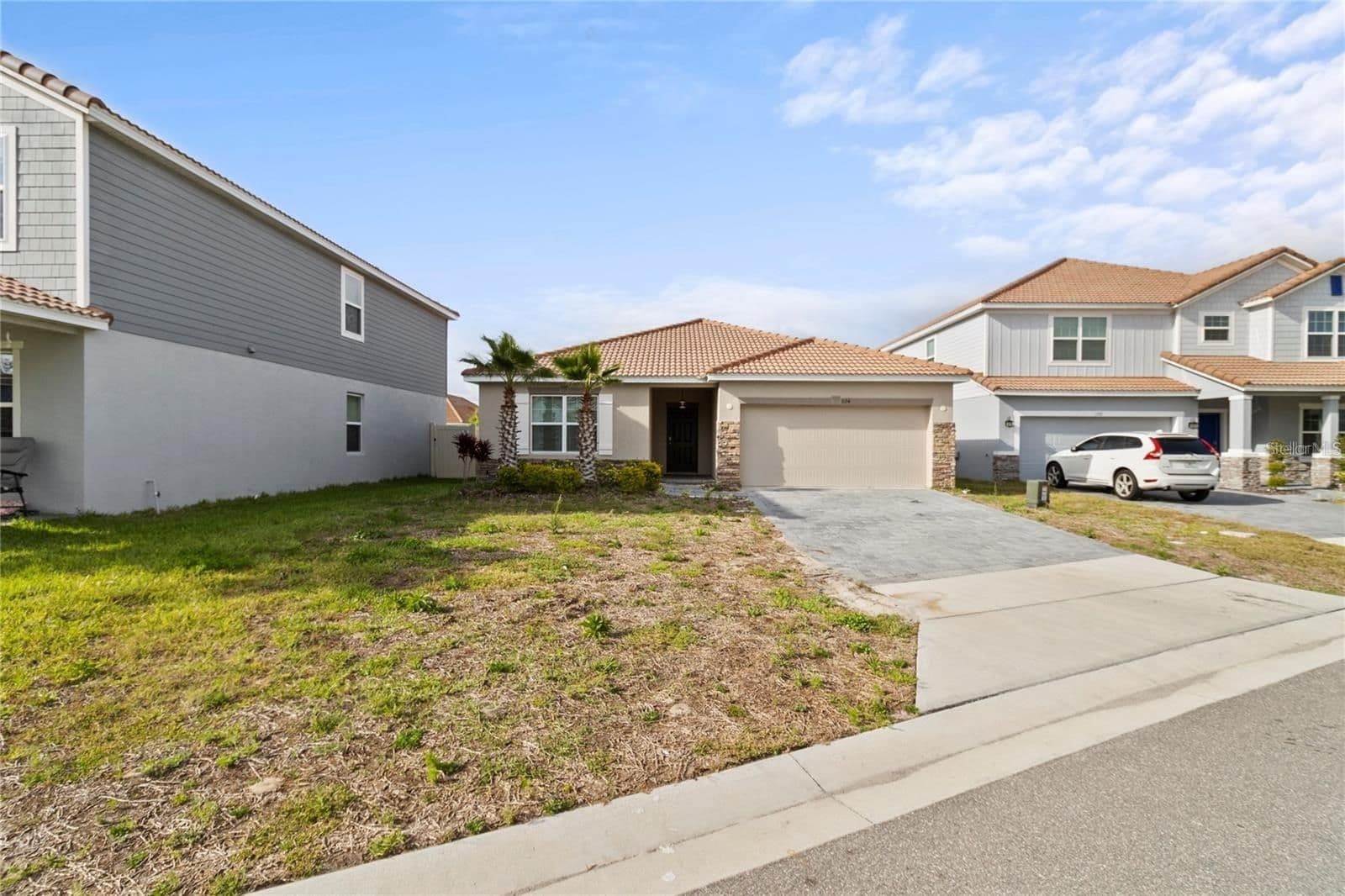 1154 OAK BLUFF