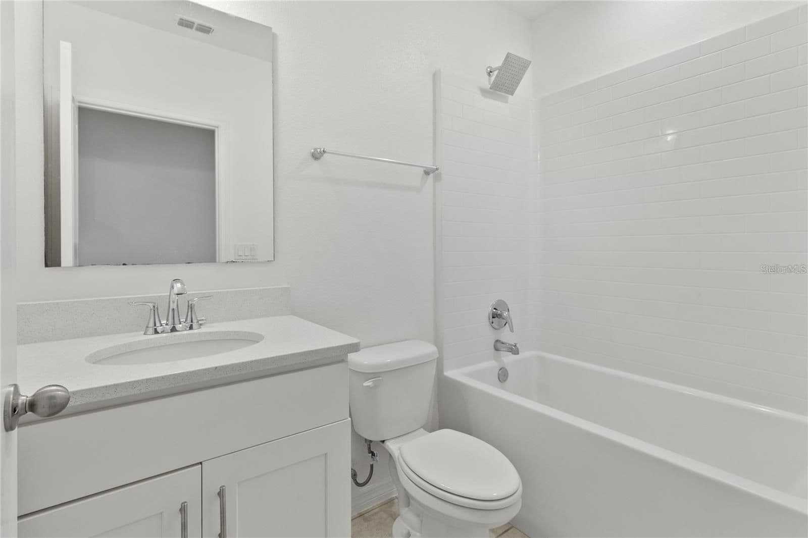 Photo 5 of 1154 OAK BLUFF