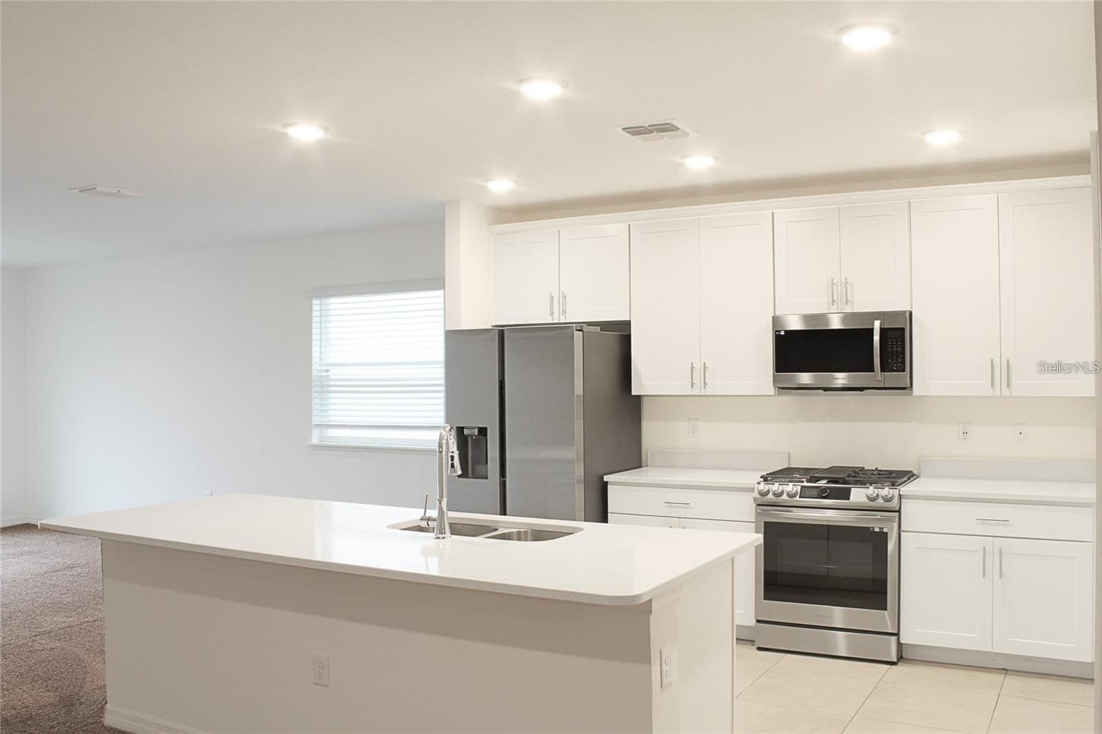 1162 OAK BLUFF