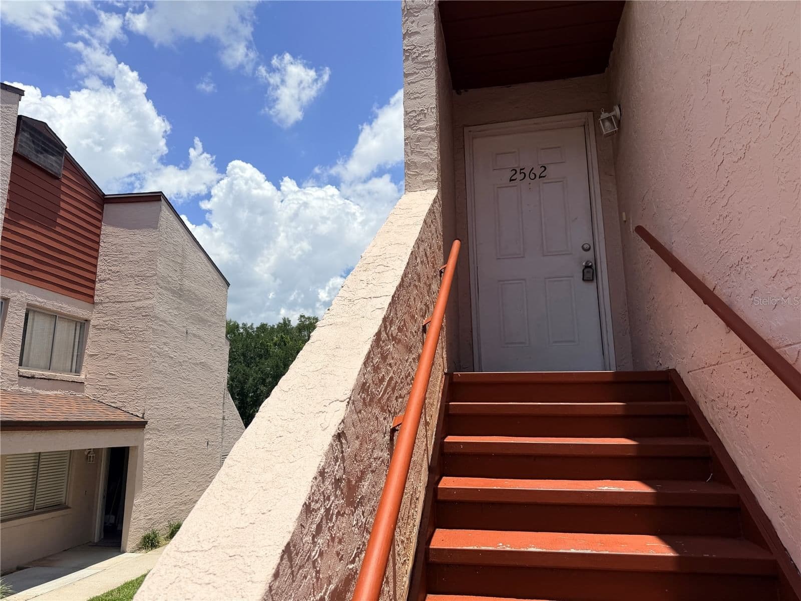 Photo 5 of 2562 LAKEWAY BRANCH DRIVE