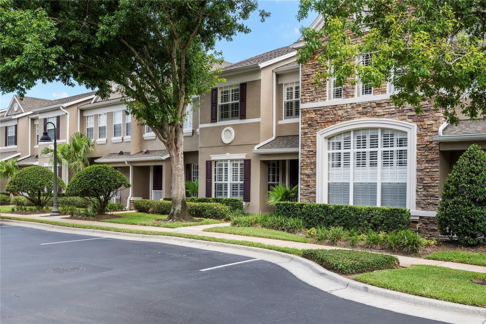 573 SHINING ARMOR
