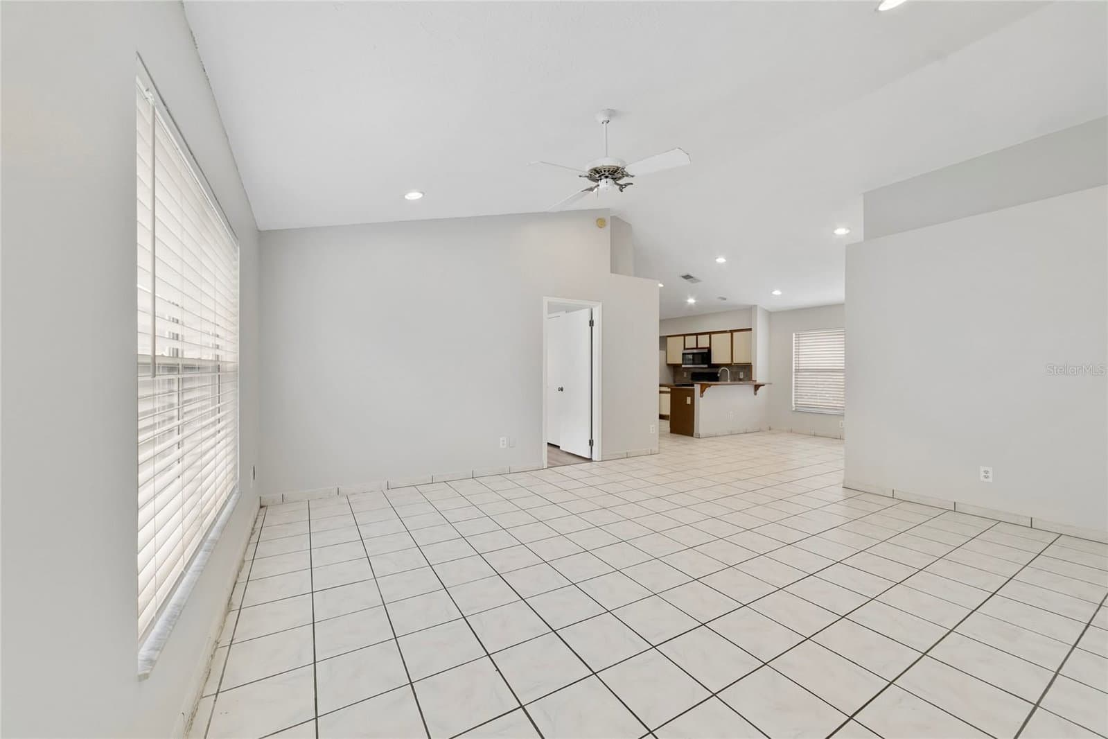 9752 PINEY POINT