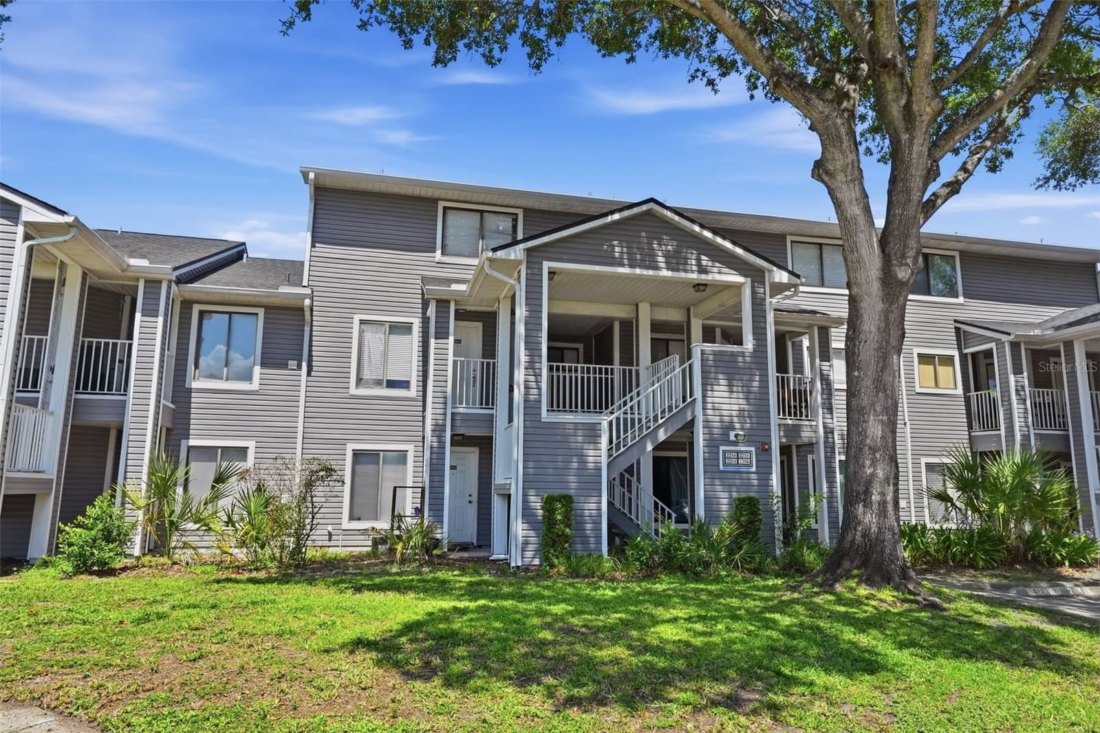 2216 STONINGTON