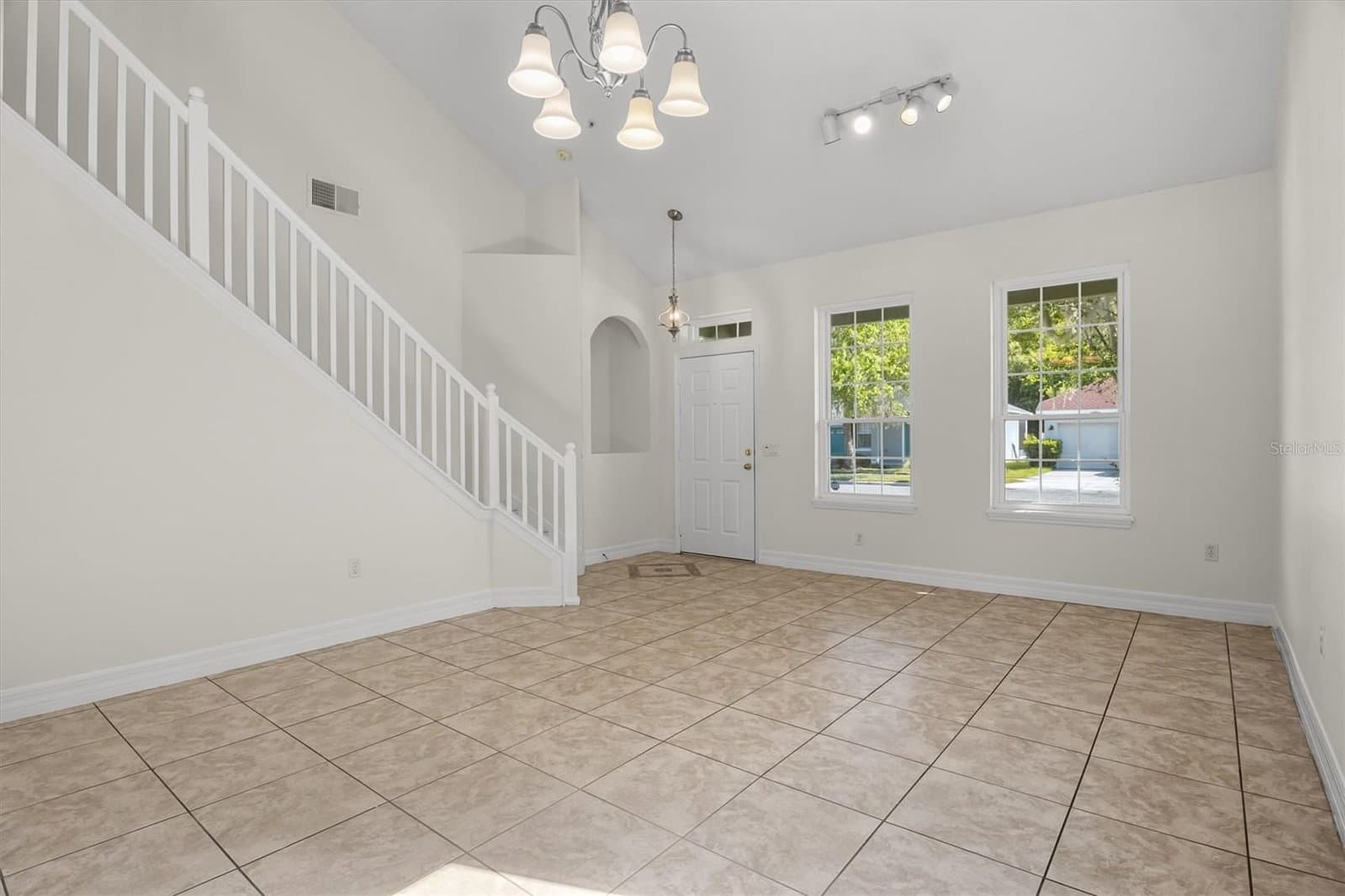 Photo 5 of 10550 EASTPARK WOODS