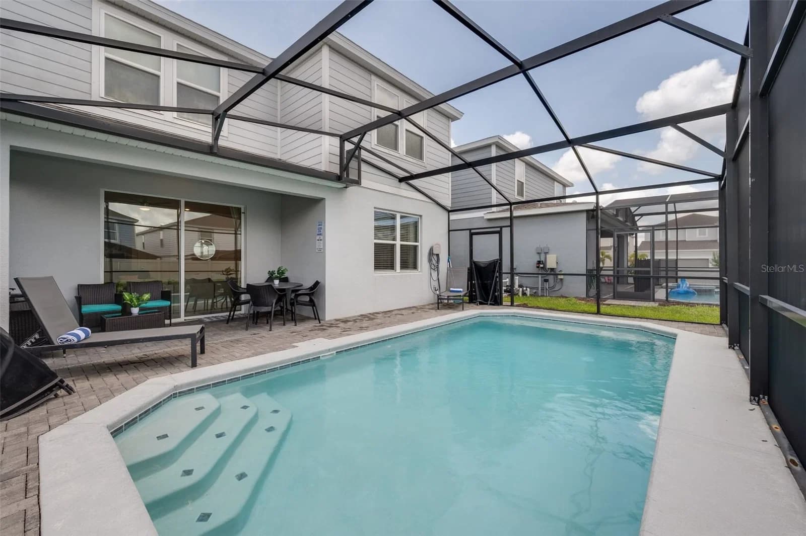 1607 KONA Lane