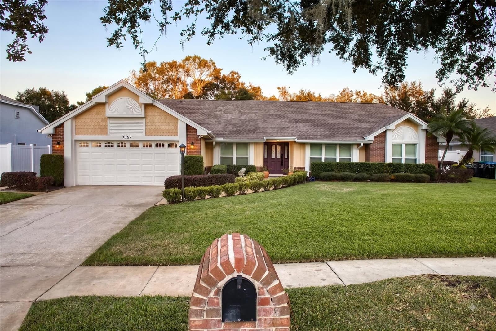 9052 PALOS VERDE