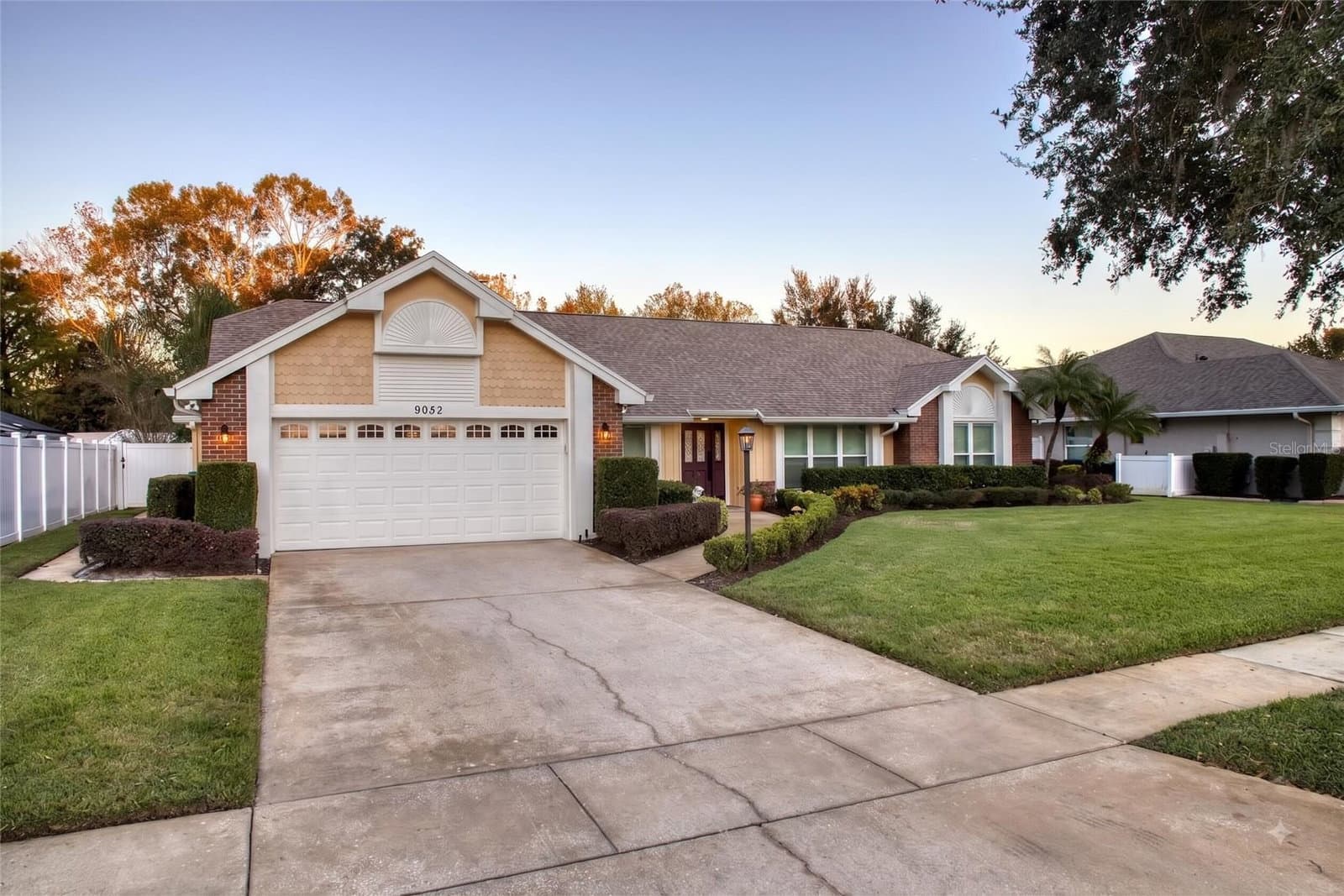 9052 PALOS VERDE
