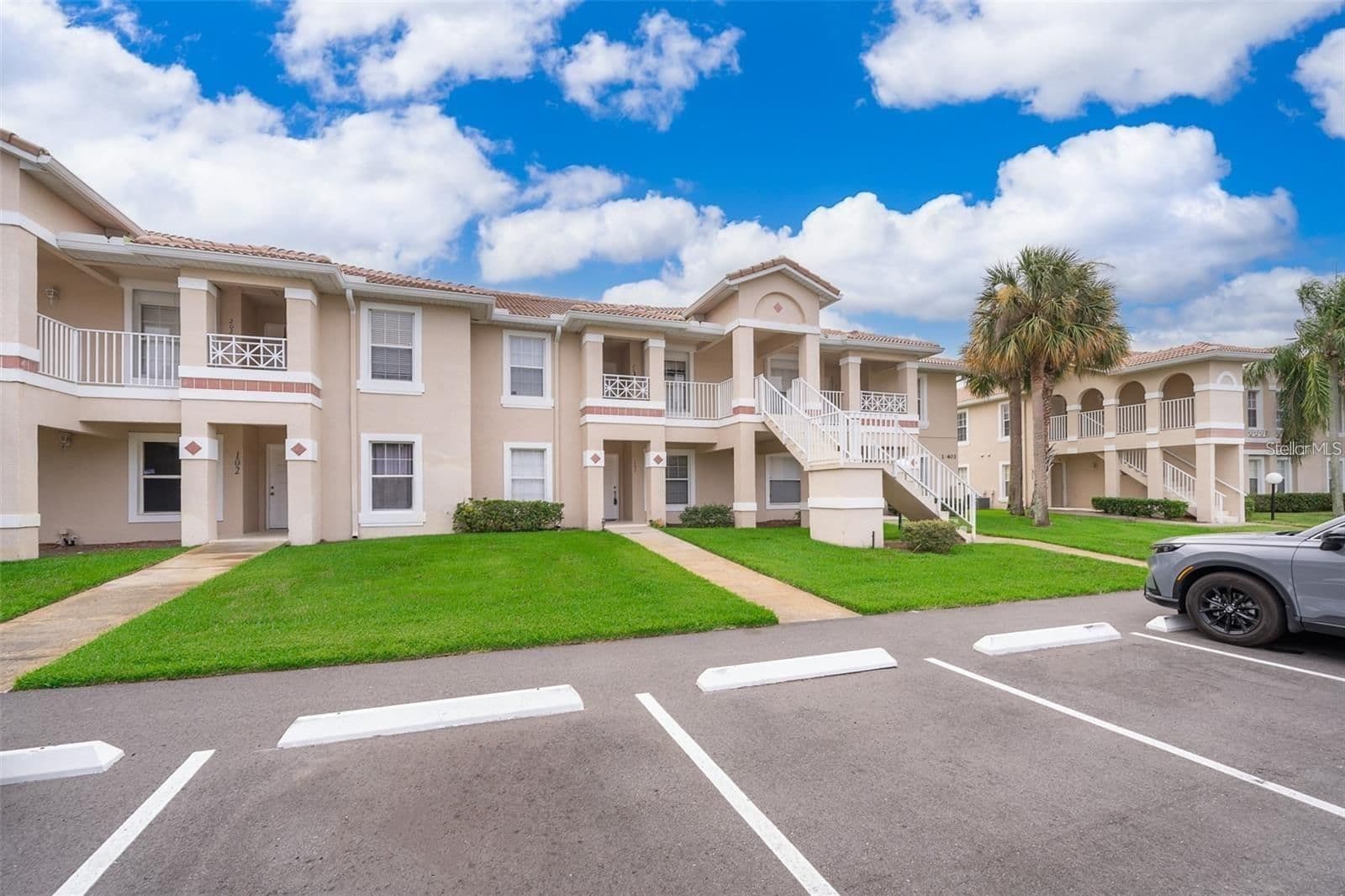 13403 FAIRWAY GLEN
