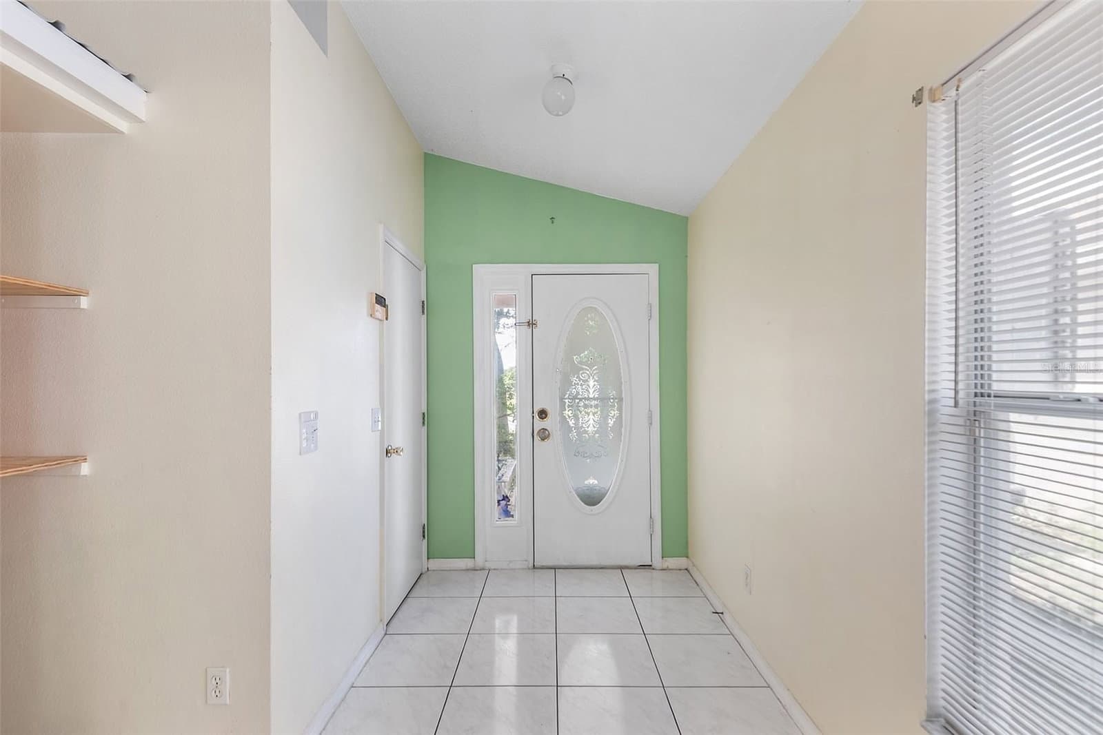 9616 HOLLYHILL