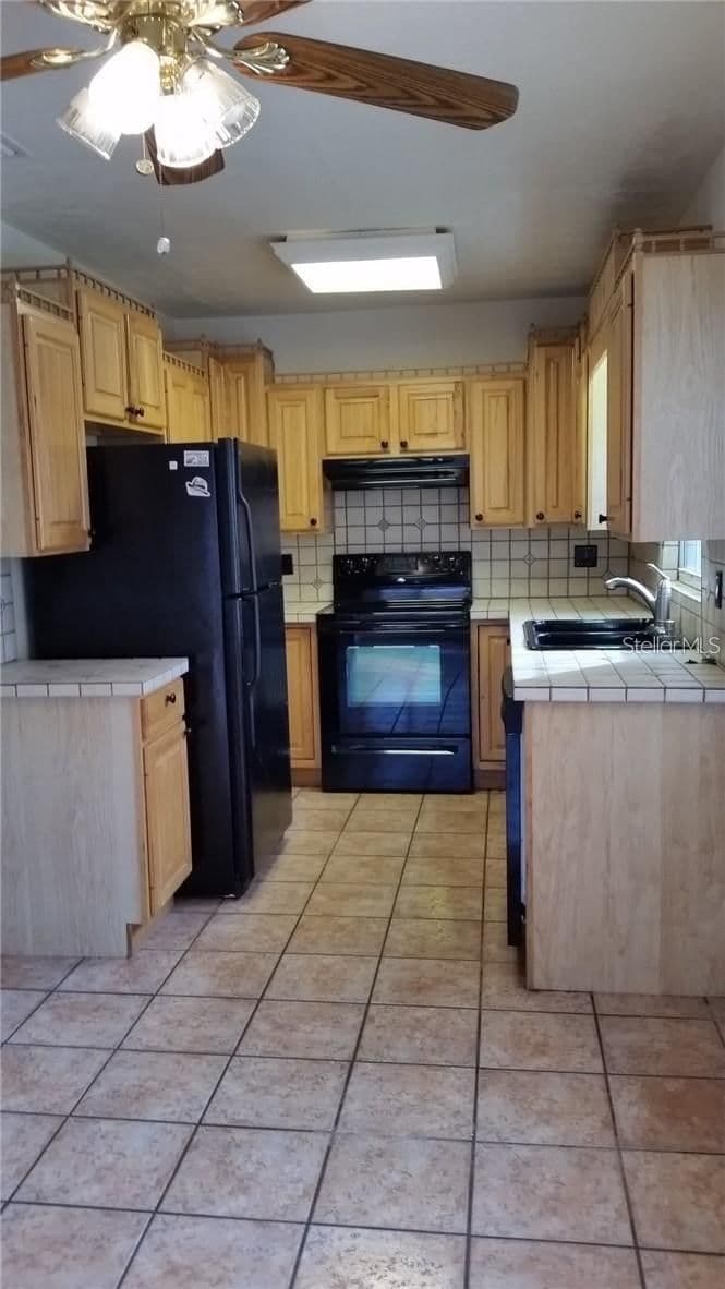 Photo 5 of 2824 WOODSIDE