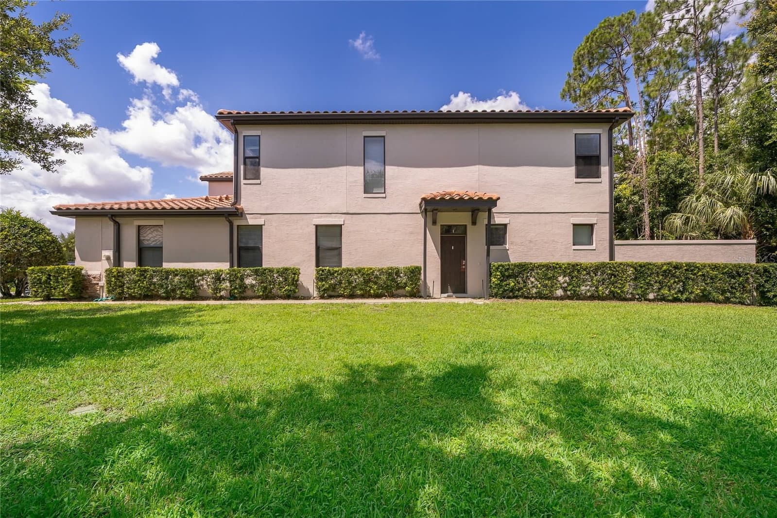 8127 ROSEVILLE