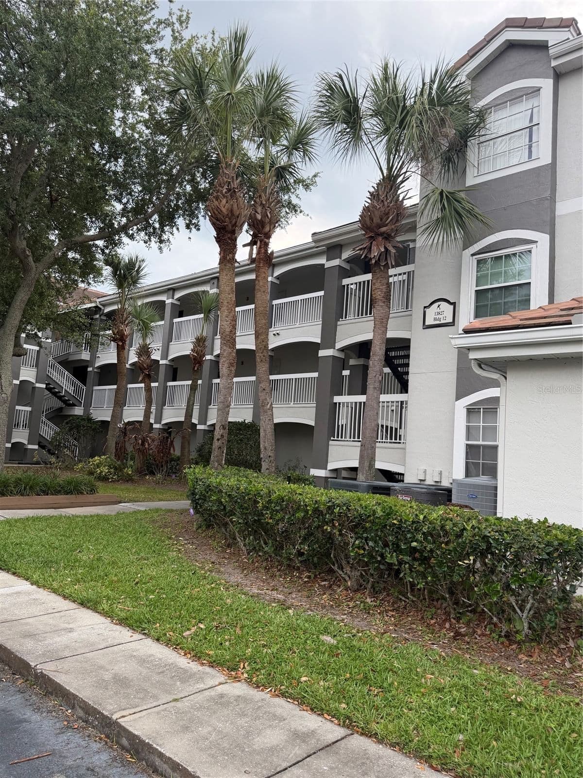 13827 FAIRWAY ISLAND