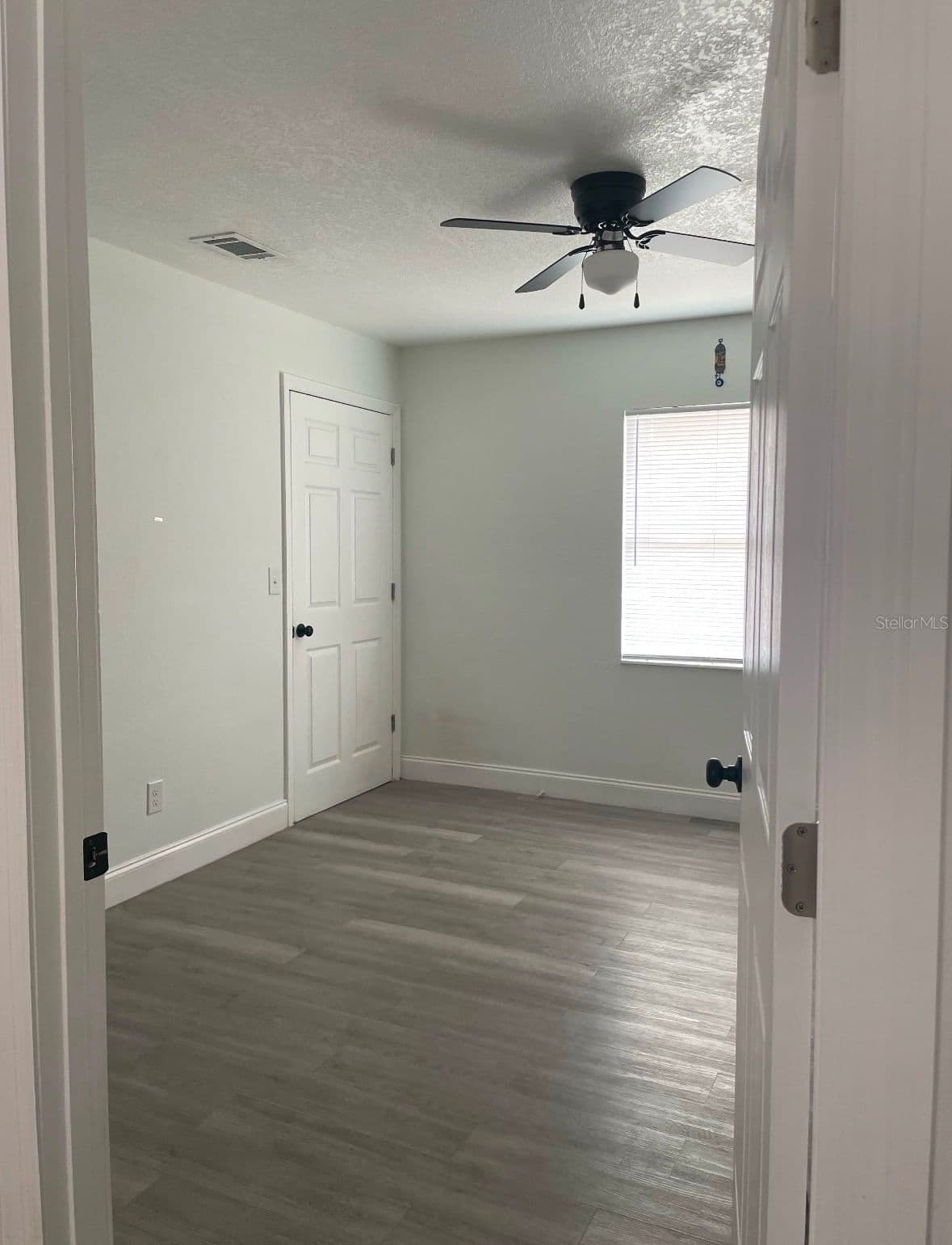 Photo 5 of 120 B