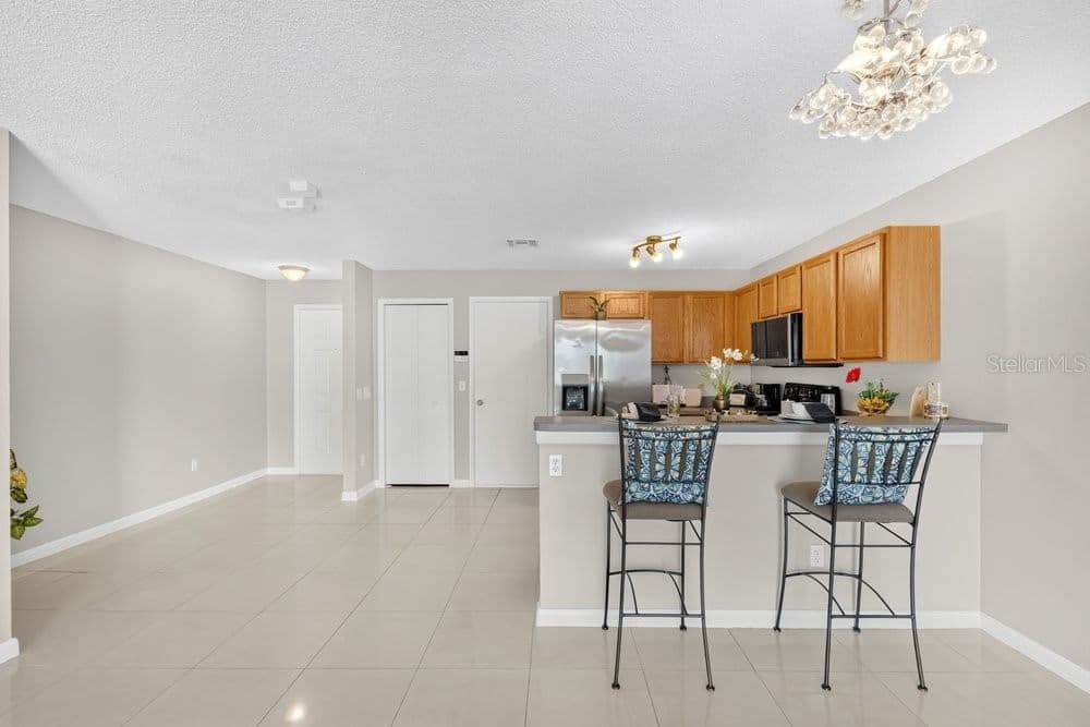 Photo 5 of 12640 SOMERSET OAKS