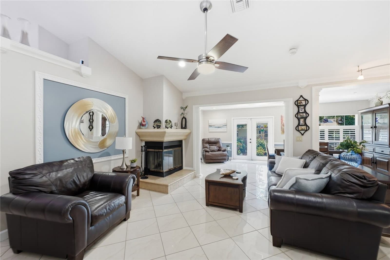 803 PINE MEADOWS