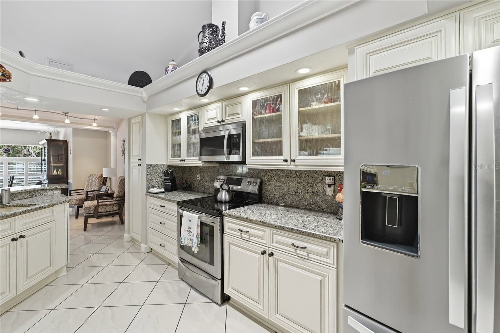 803 PINE MEADOWS