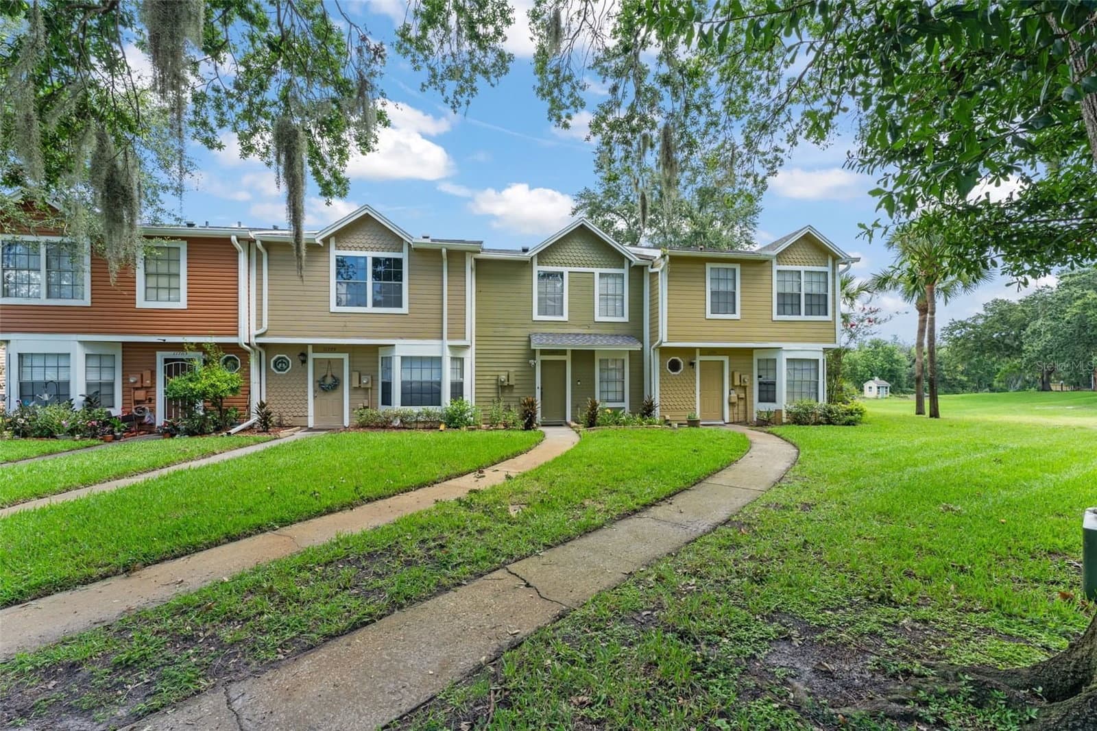 11715 WINDBOURNE