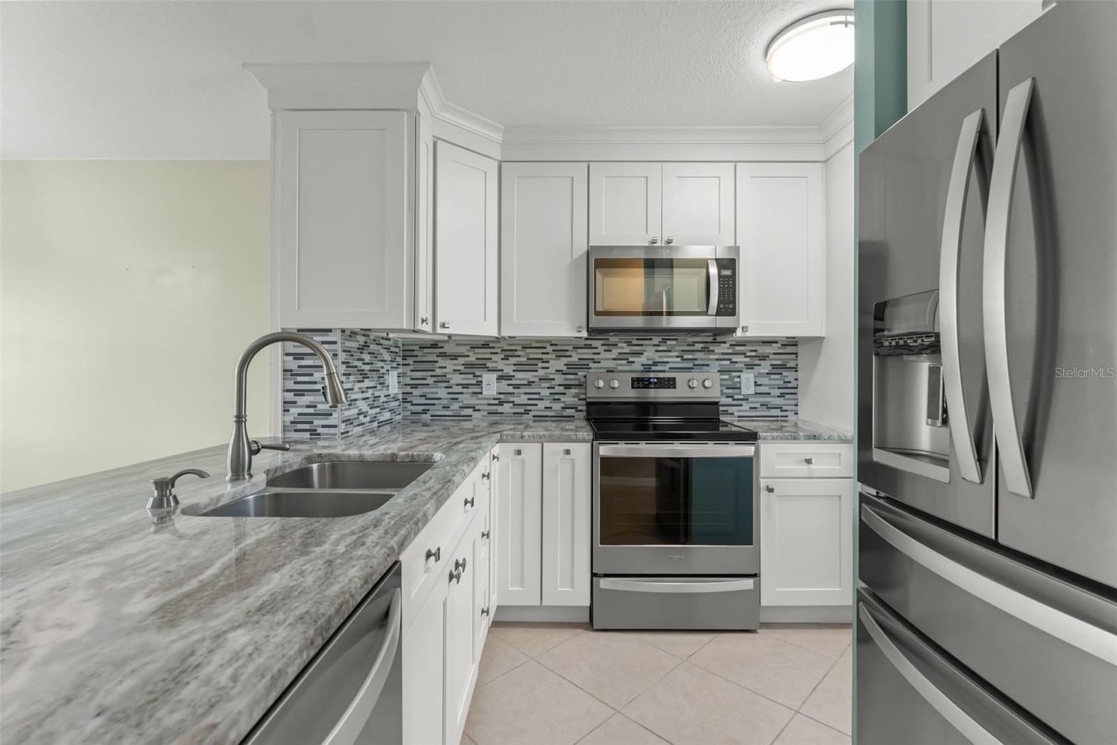 Photo 5 of 11715 WINDBOURNE