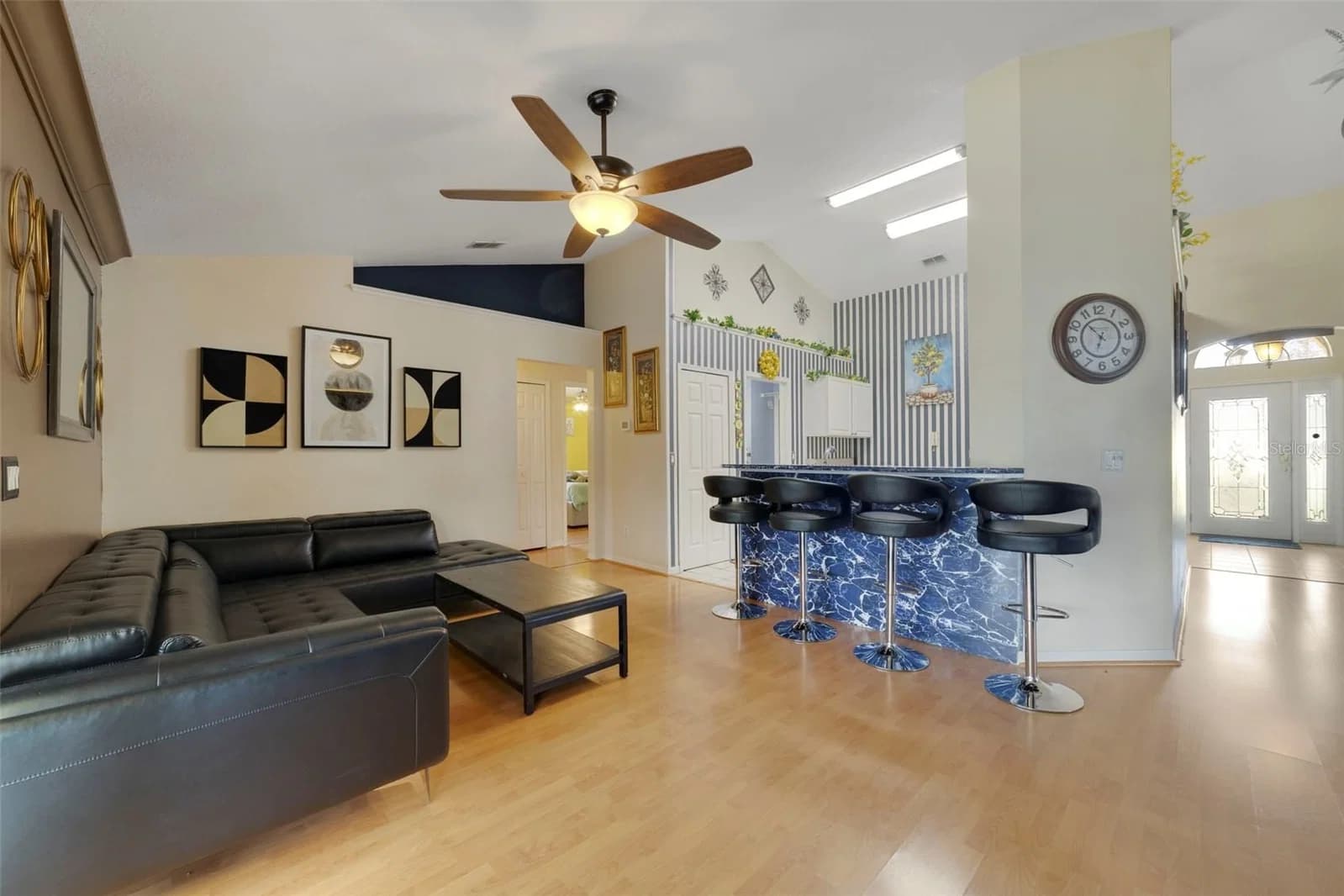 255 LOMA DEL SOL Drive