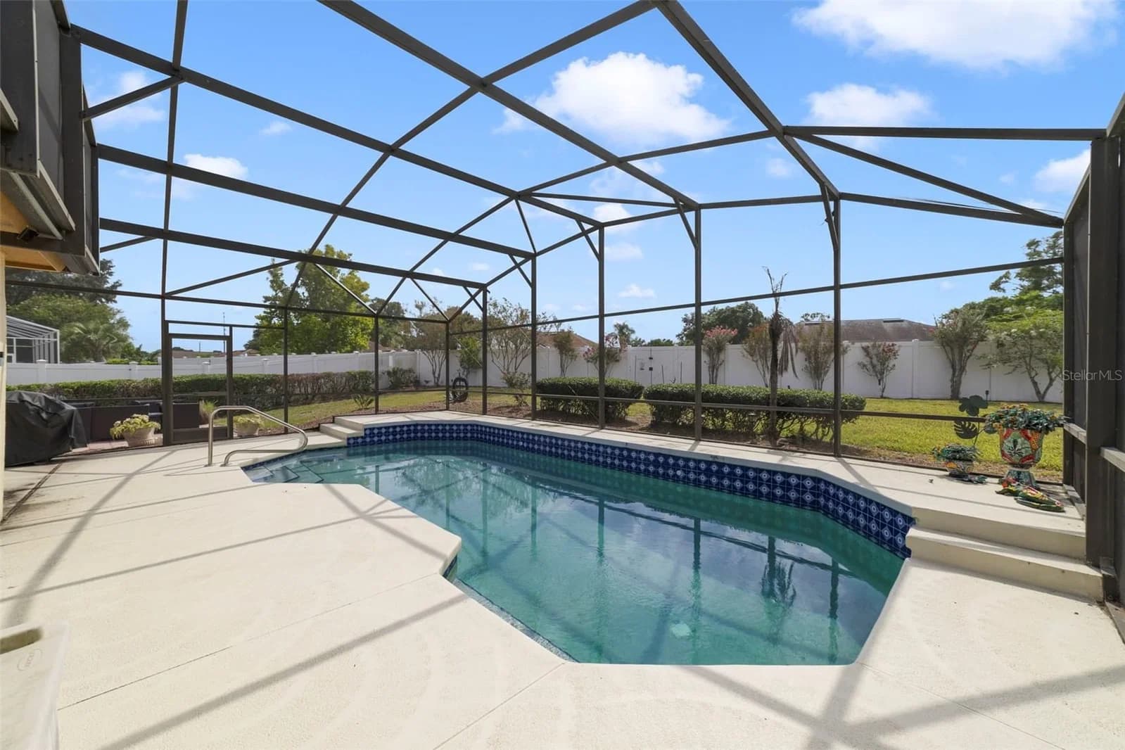 255 LOMA DEL SOL Drive