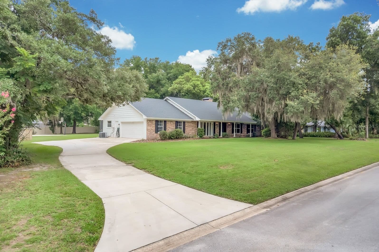 112 FOREST PARK