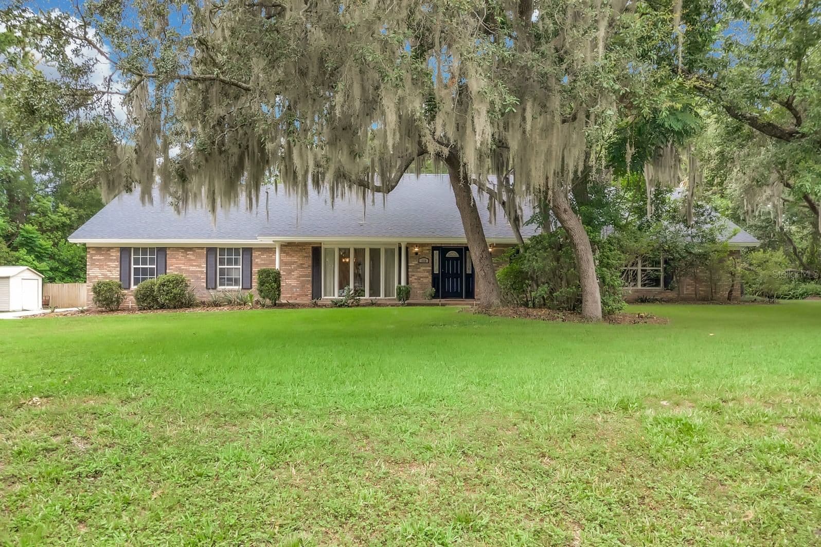 112 FOREST PARK