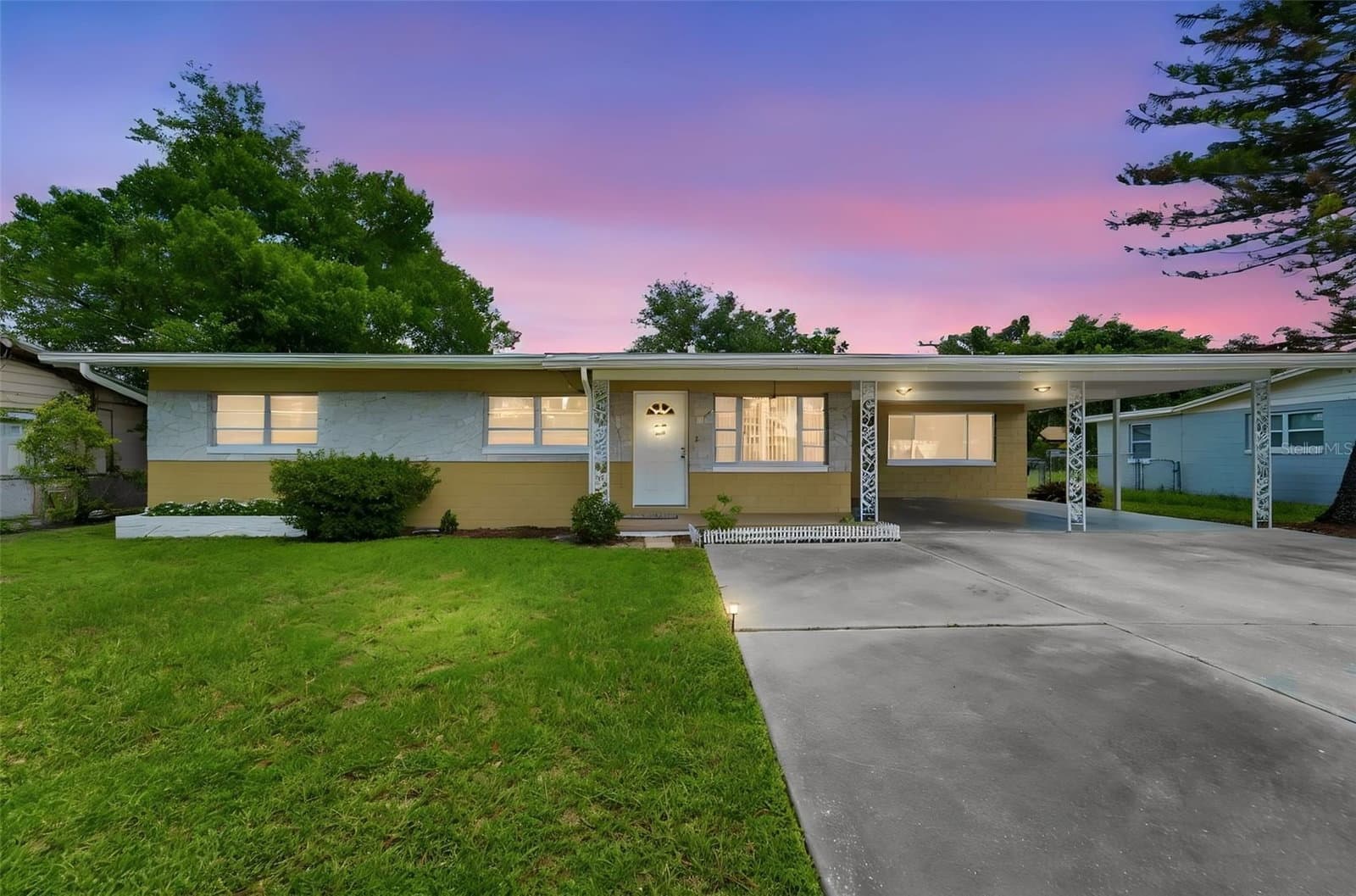 123 LAKE MARY