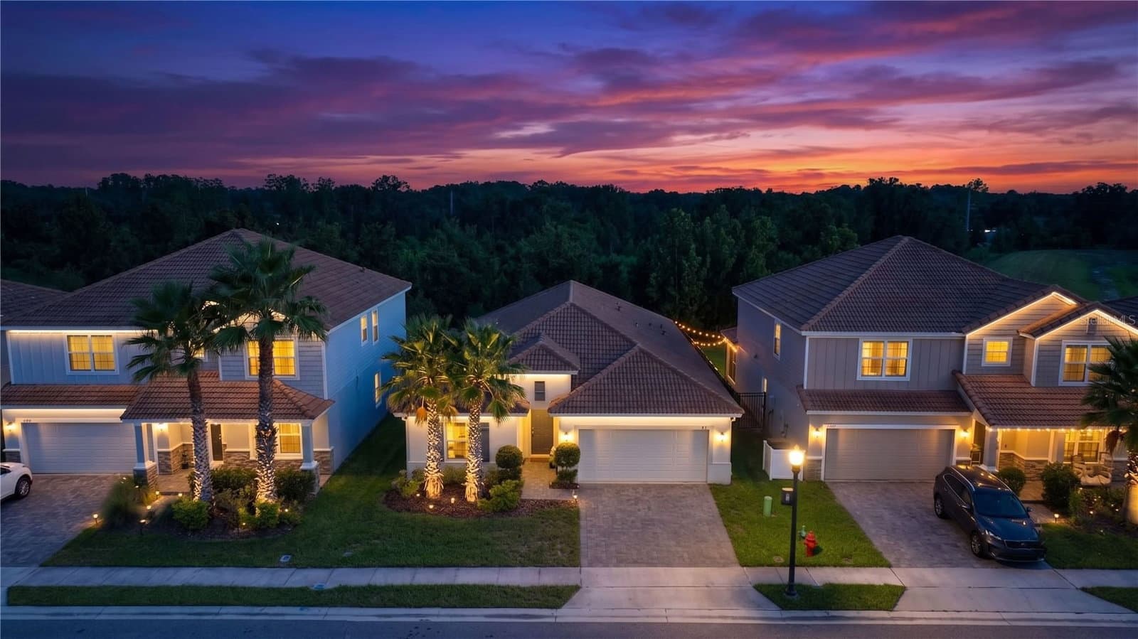 1111 OAK BLUFF