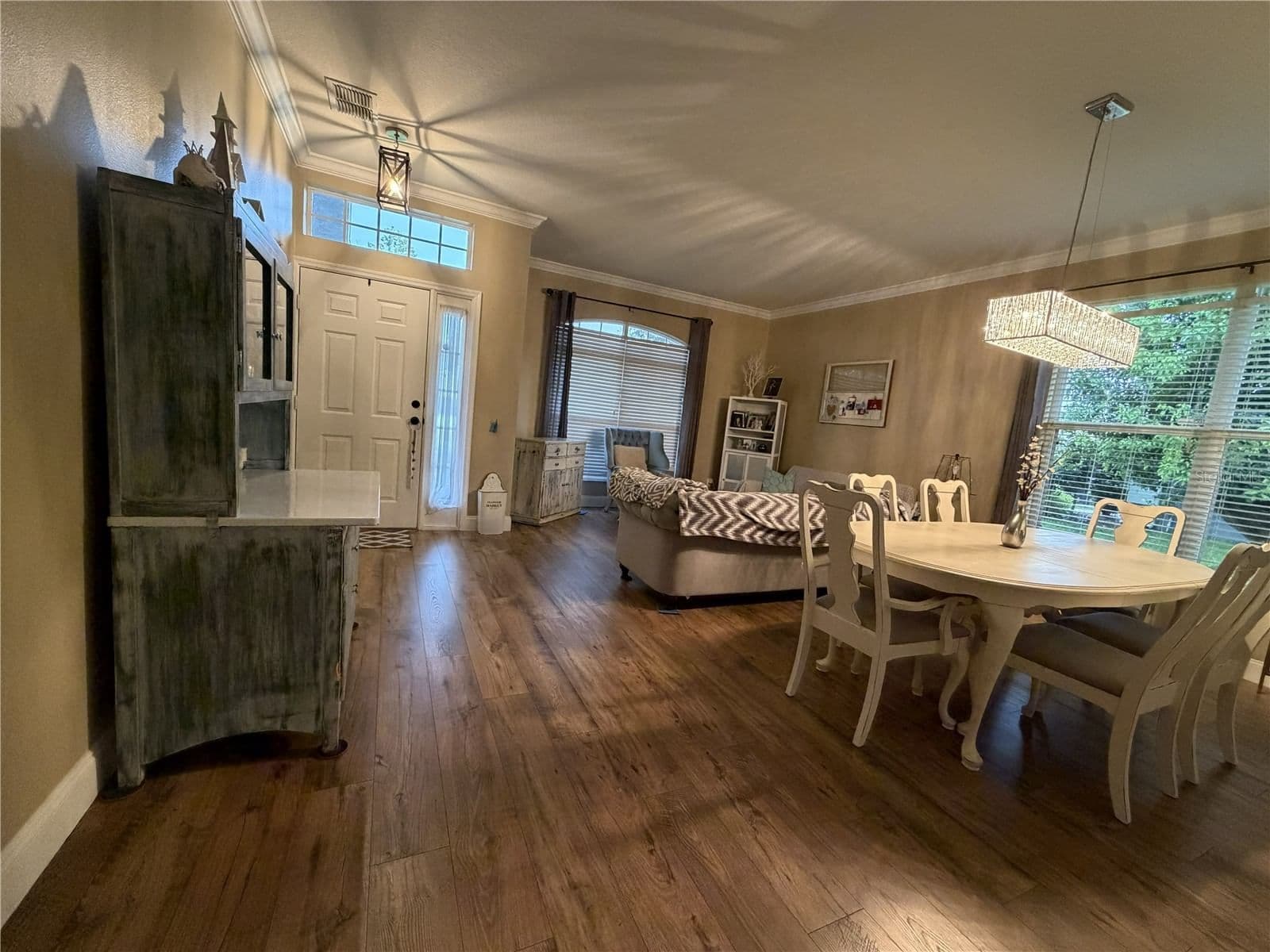 923 BRIDGEWAY