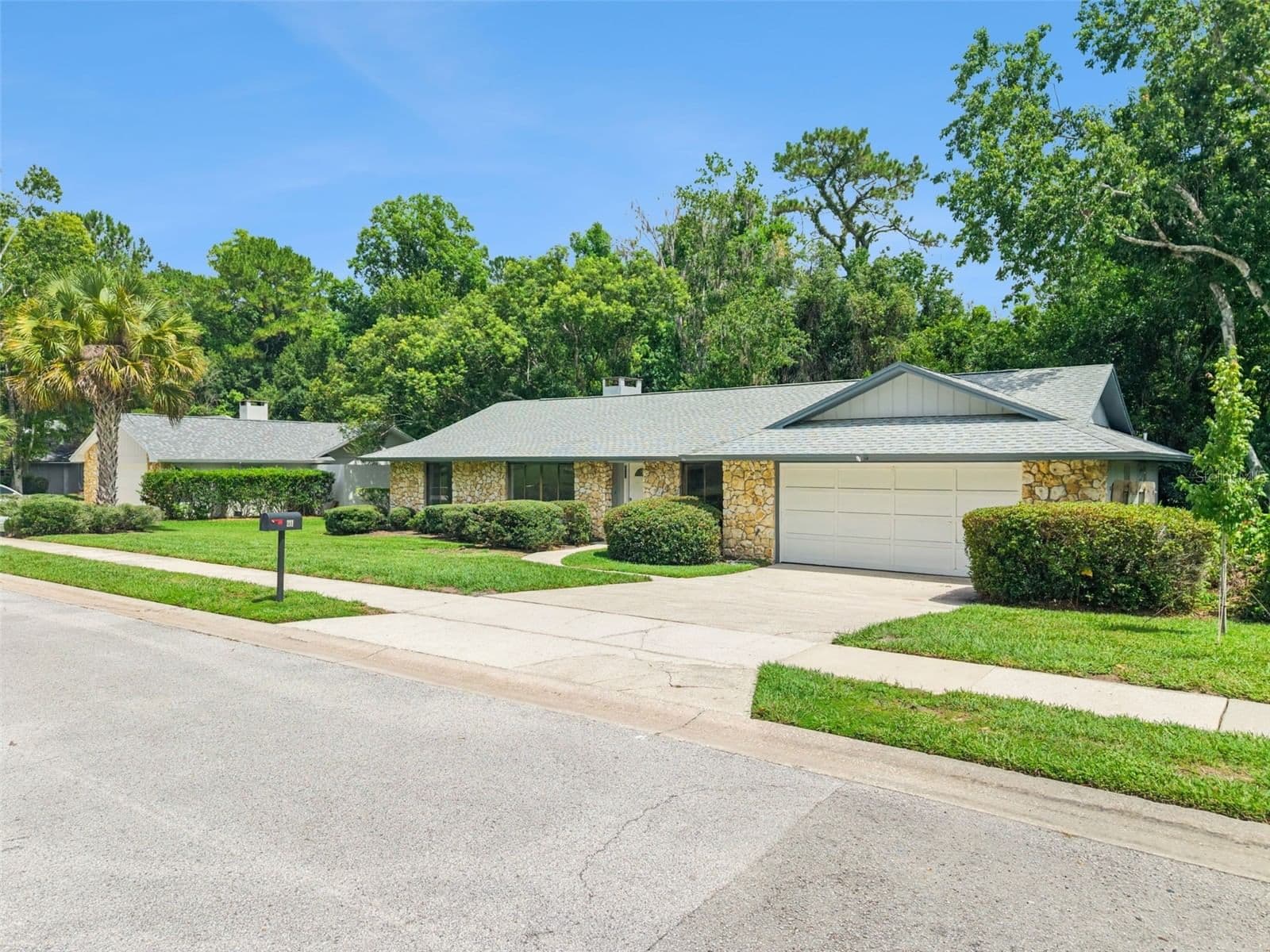211 HICKORY