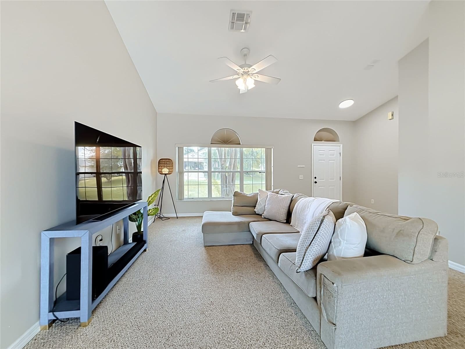 1364 HILLVIEW