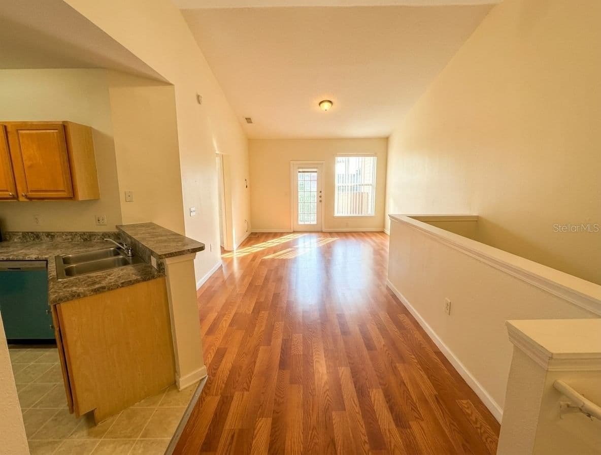 Photo 4 of 10412 VILLA VIEW