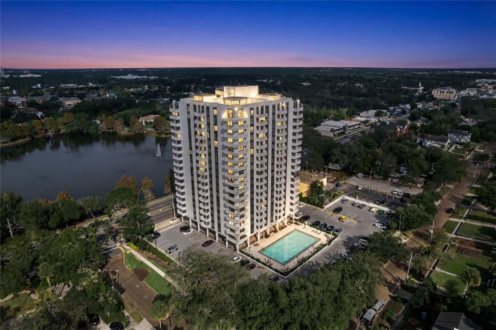 400 COLONIAL
