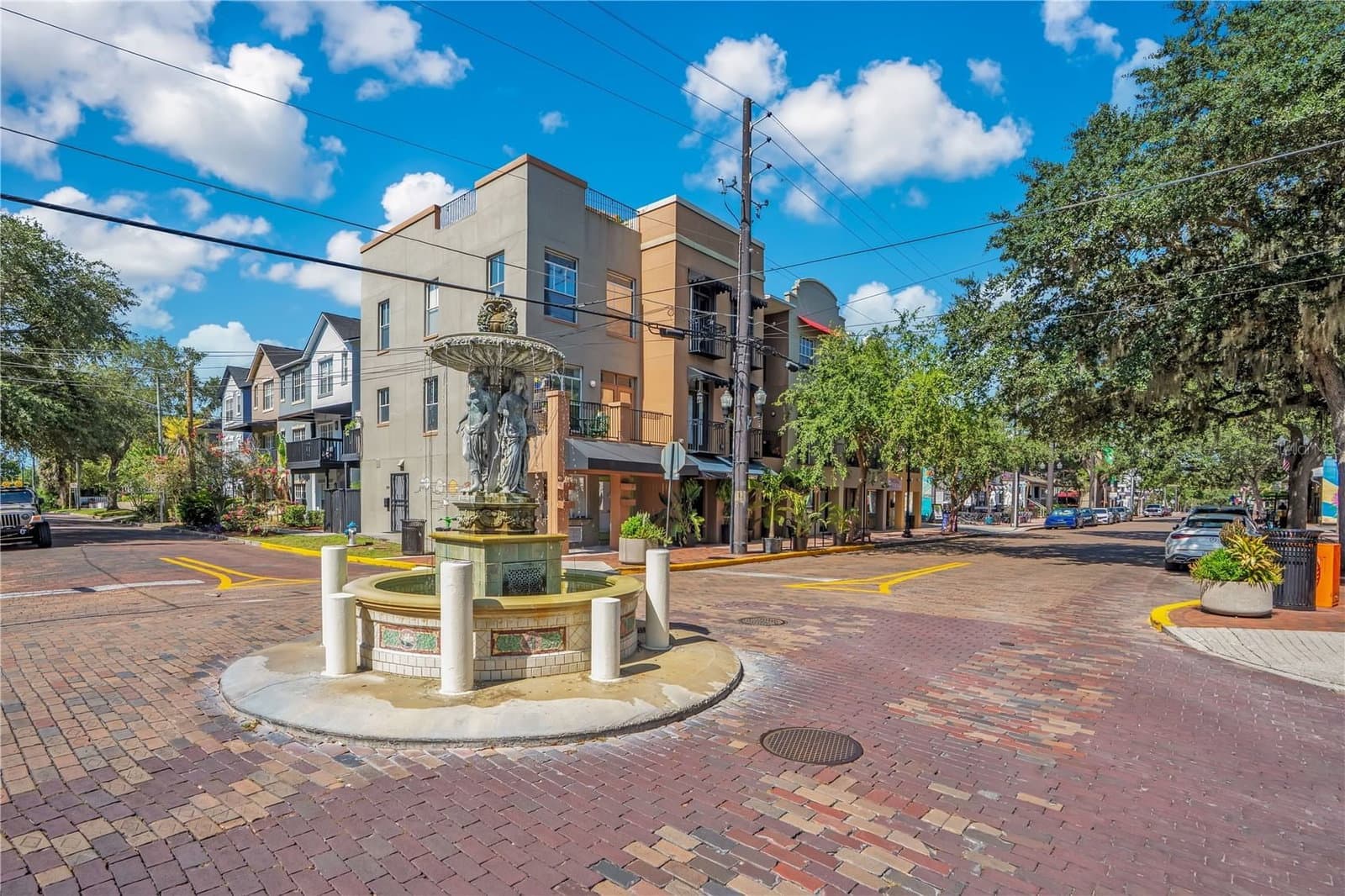 828 WASHINGTON