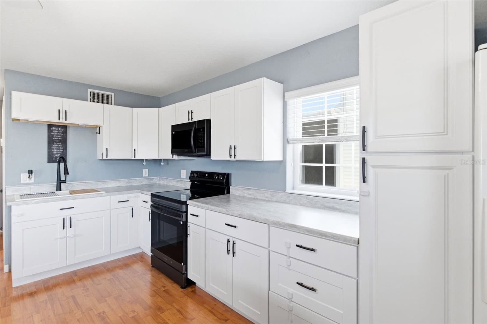220 ST GEORGE