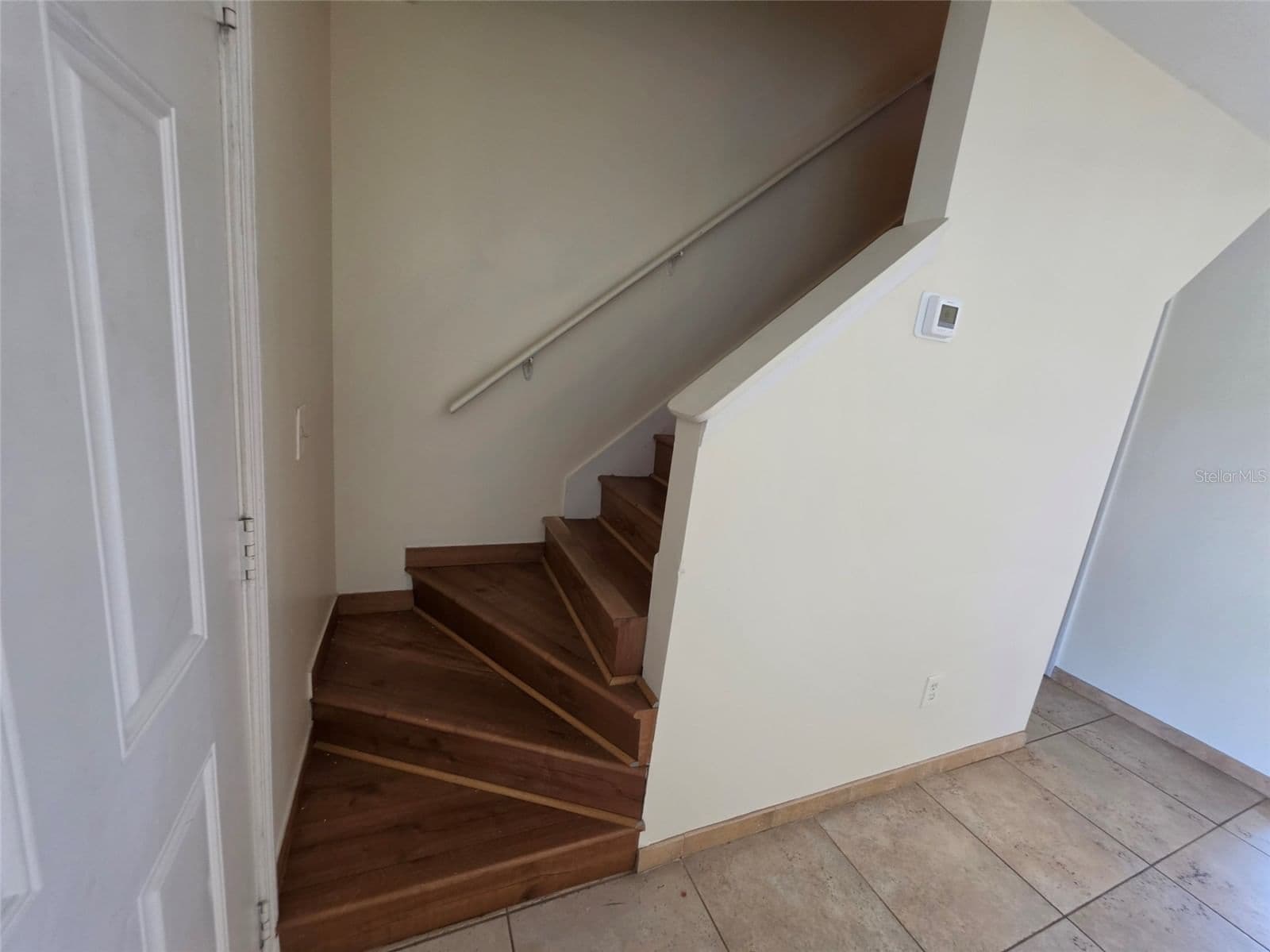 Photo 5 of 7450 WYNNEWOOD