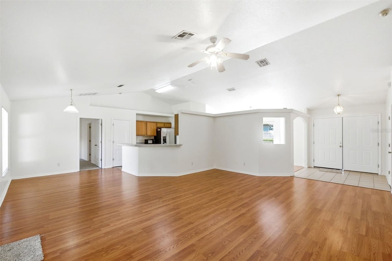Photo 5 of 10320 VISTA PINES