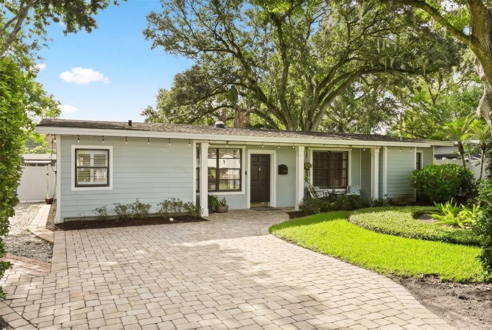 1562 ARBOR PARK