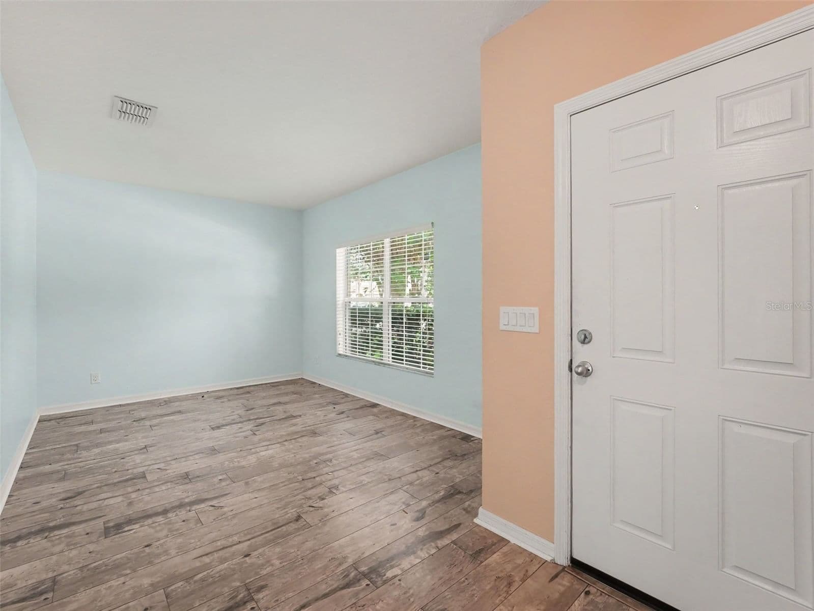 Photo 4 of 1407 MARSH MEADOW LN