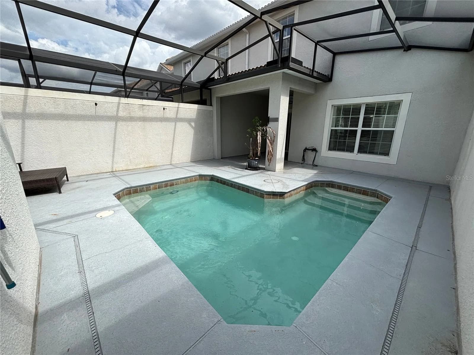 1591 MOON VALLEY Drive