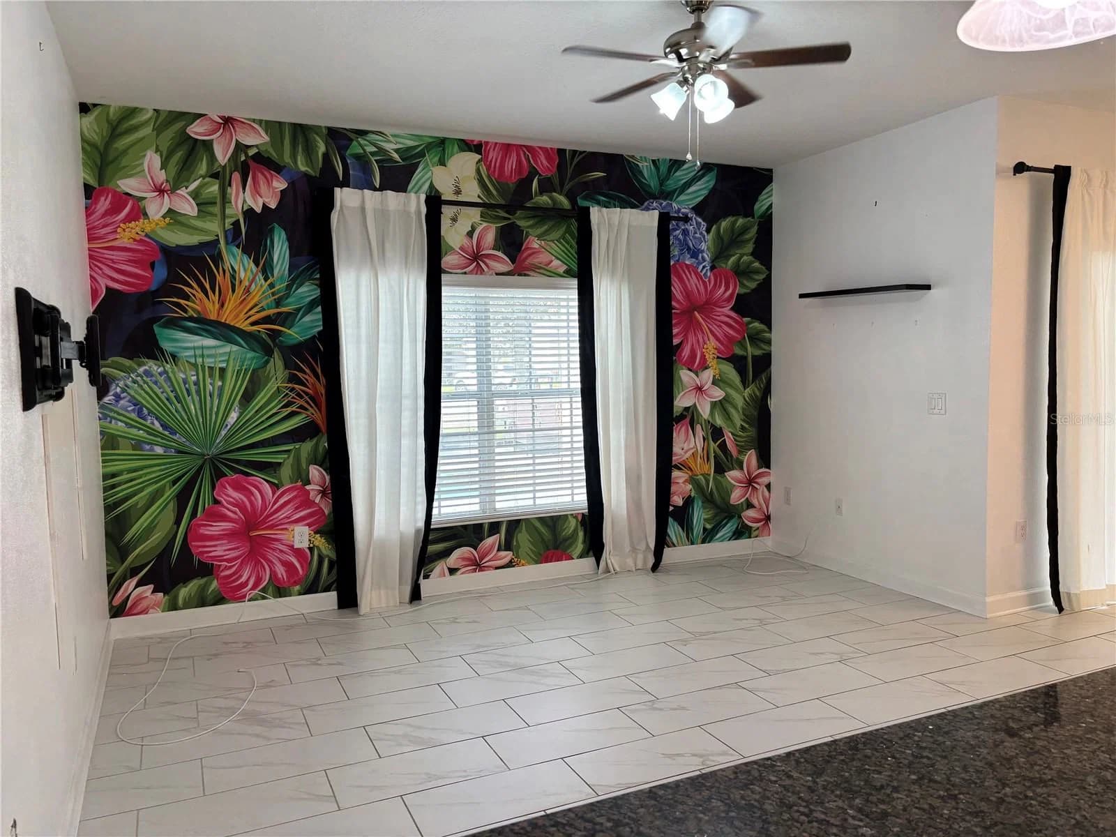Photo 4 of 1591 MOON VALLEY Drive