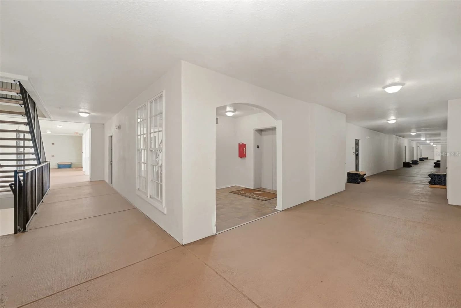 Photo 4 of 239 LONGVIEW Avenue #207