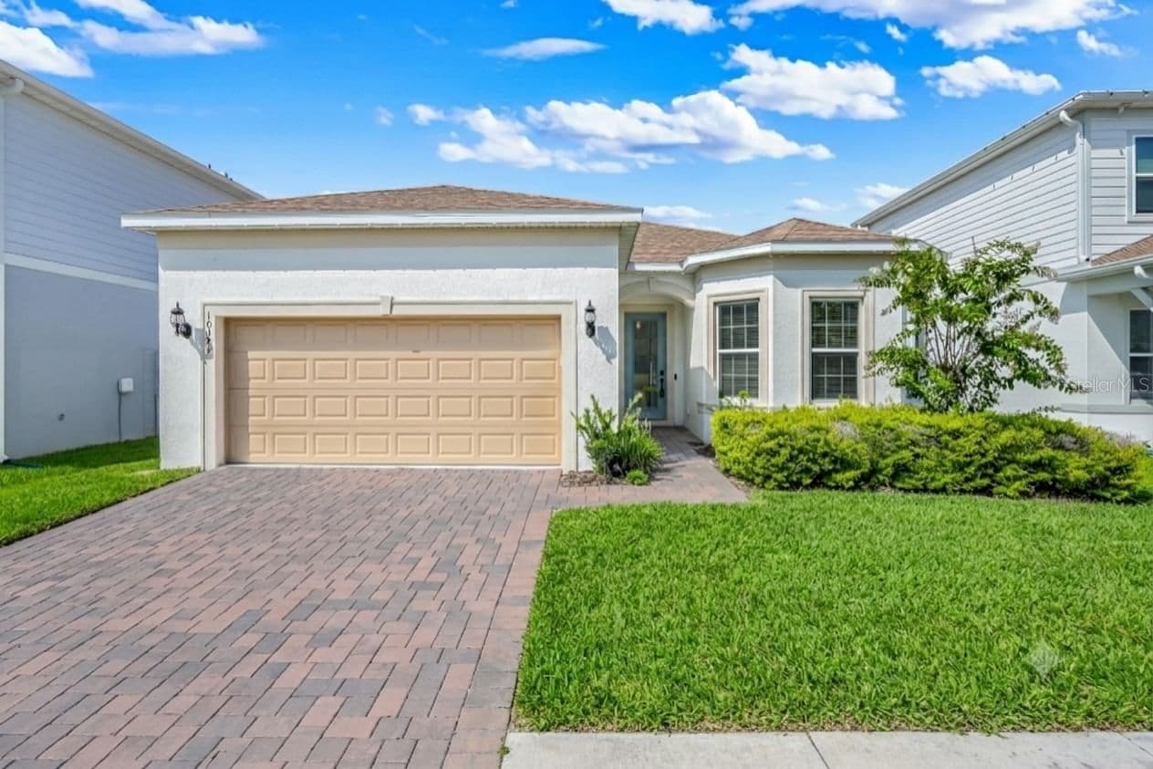 10393 PARK ESTATES