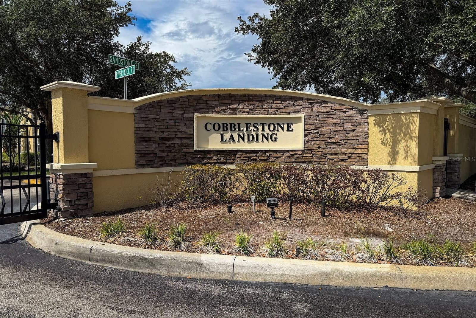 5359 RIVER ROCK