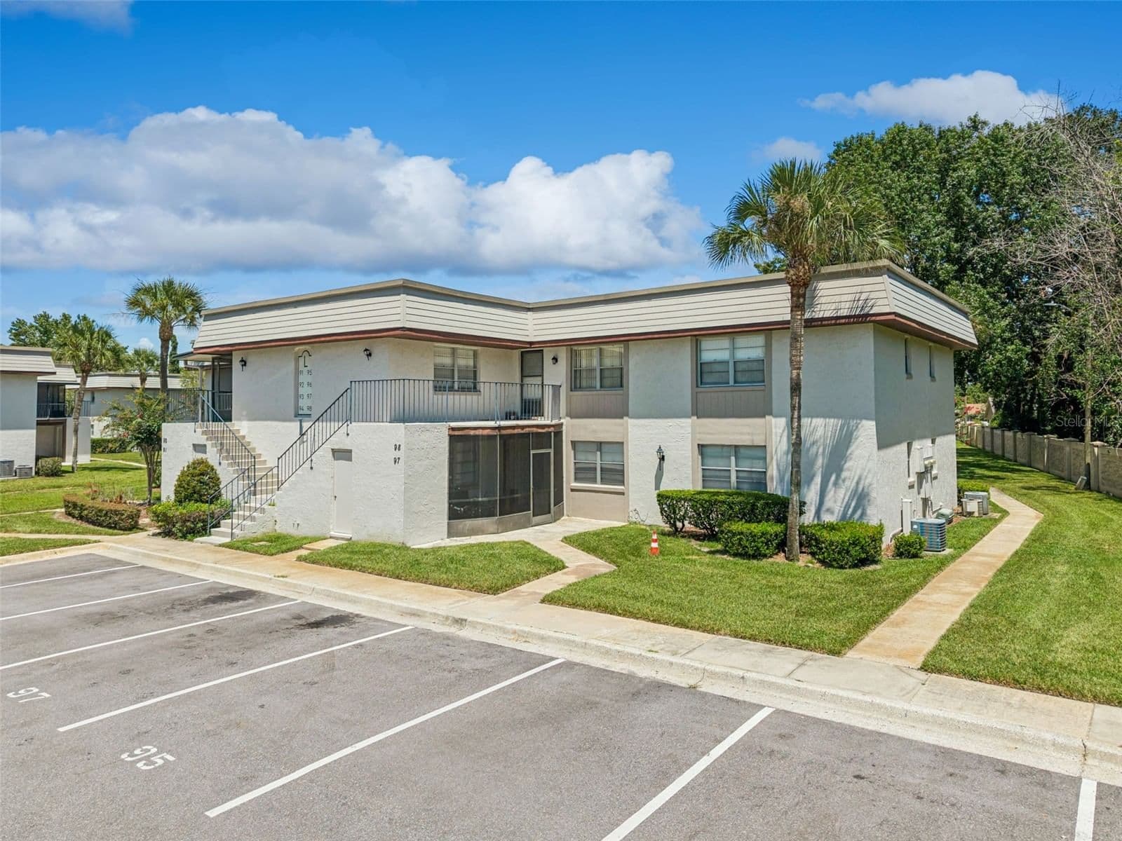 93 WINDTREE