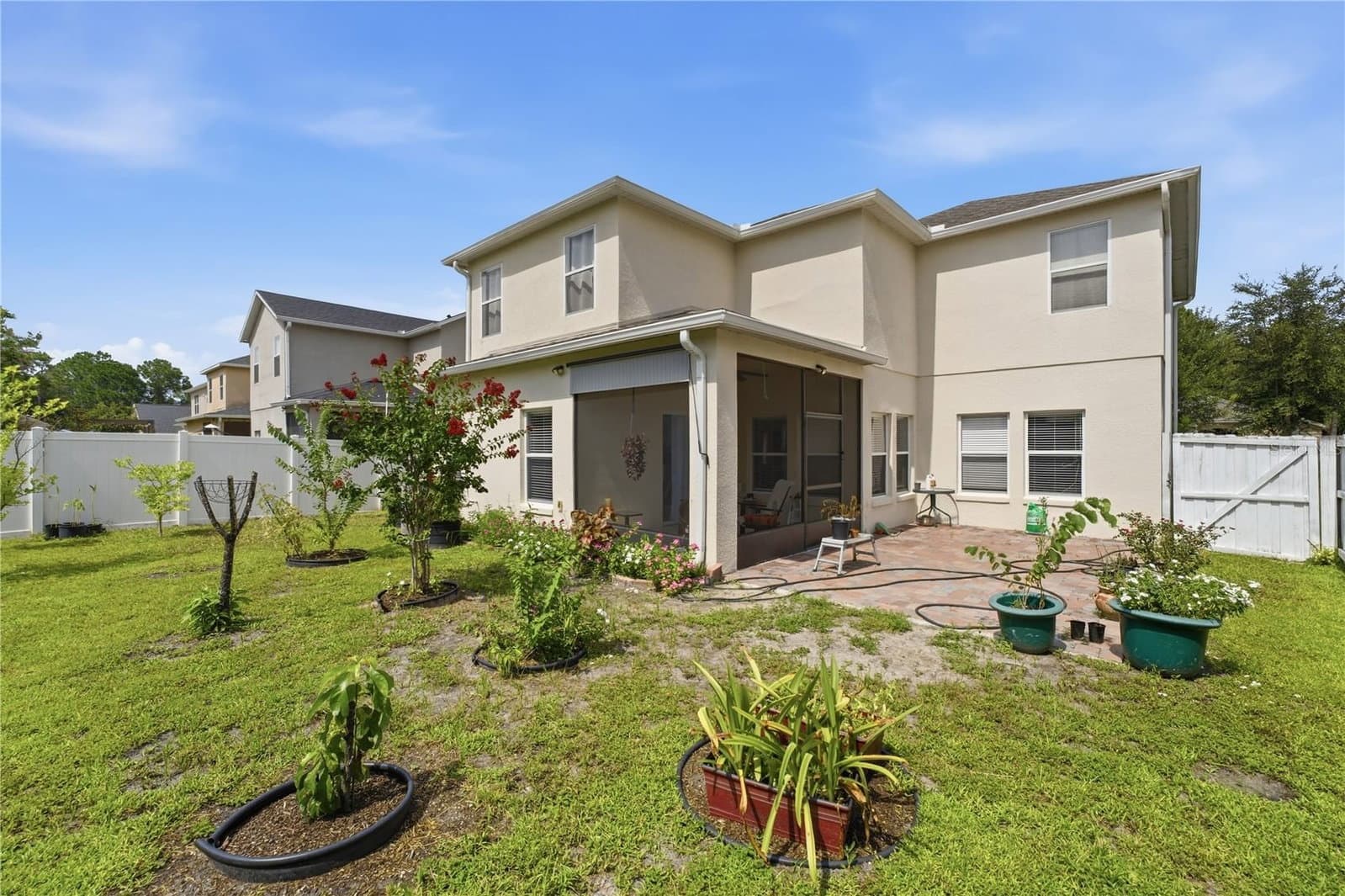Photo 4 of 10114 OAK CREST