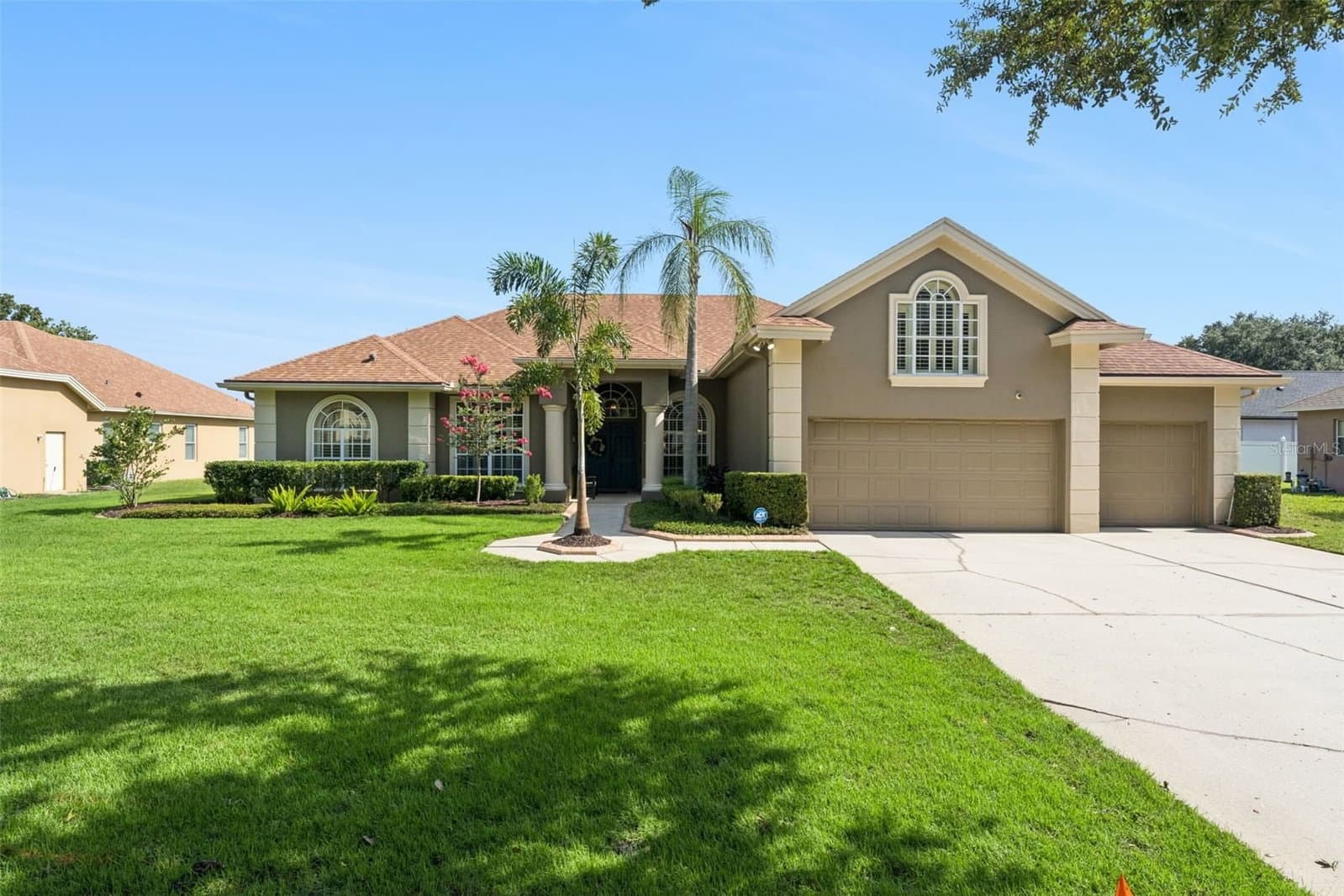 3739 WINDING LAKE